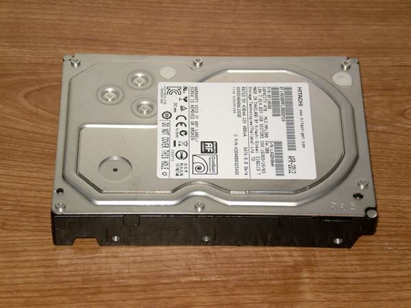 大好き ☆ 4TB ☆BWH 良品 】 HDS5C4040ALE630 【 HITACHI ☆ 2TB