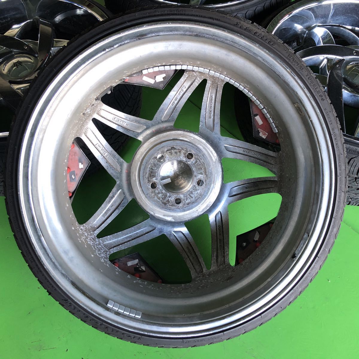 NA496 中古 HIPNOTIC WHEELS ヒプノティック ホイール 22×9.5J +35 PCD 114.3 タイヤ 235/30R22 4本 セット 【トヨタ ソアラ UZZ40】