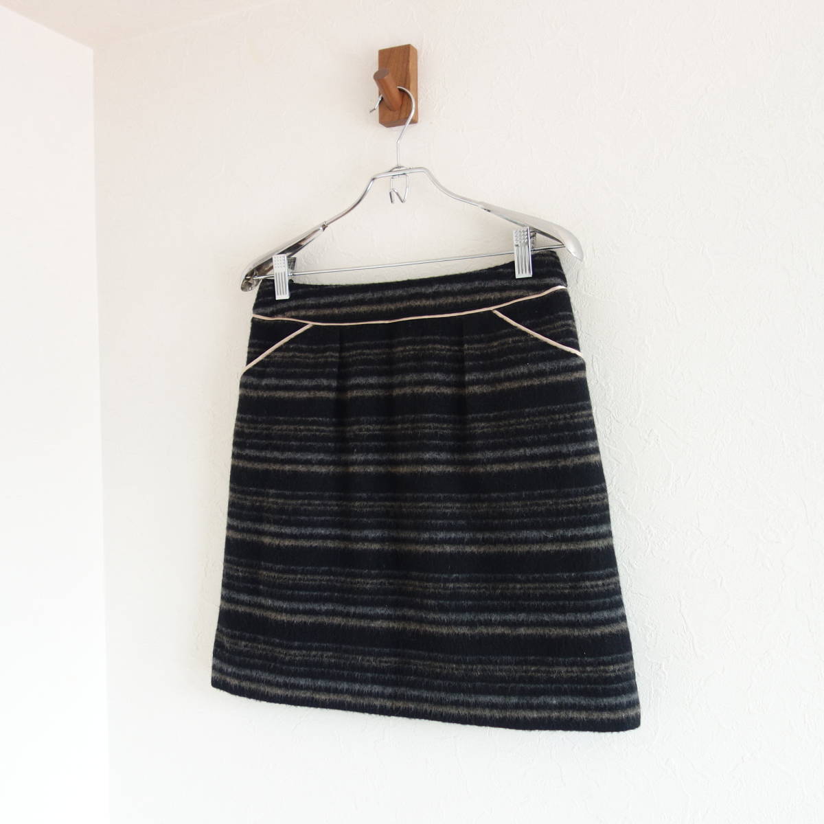 *NATURAL BEAUTY BASIC( Natural Beauty Basic ) wool border skirt *