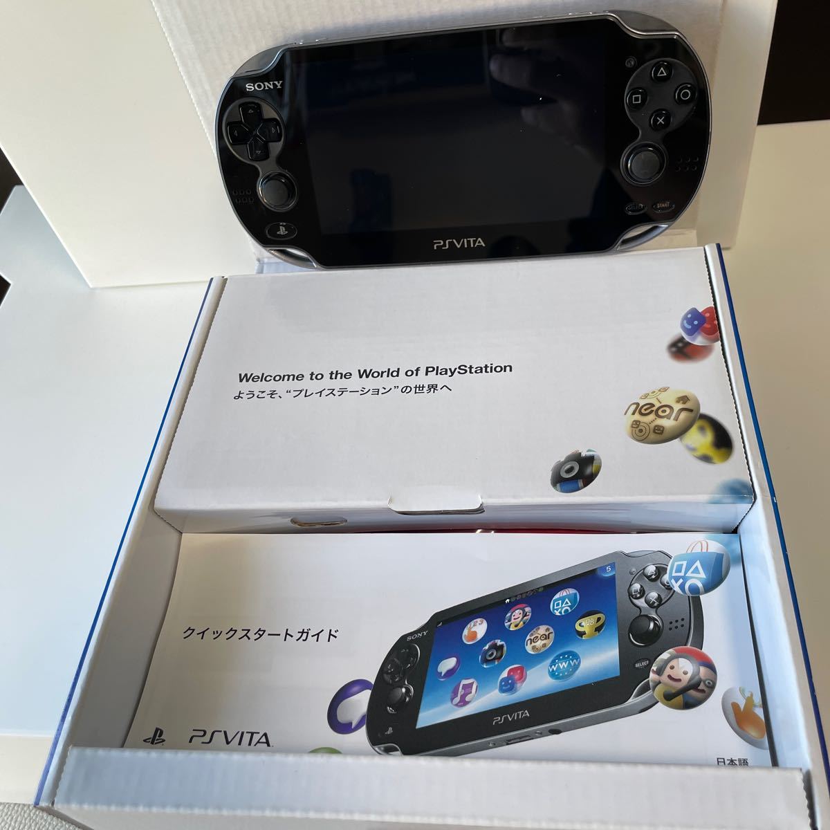 PSVita 本体 クリスタルブラック Wi-Fi PCH-1100 AB01 美品　キズ少ない