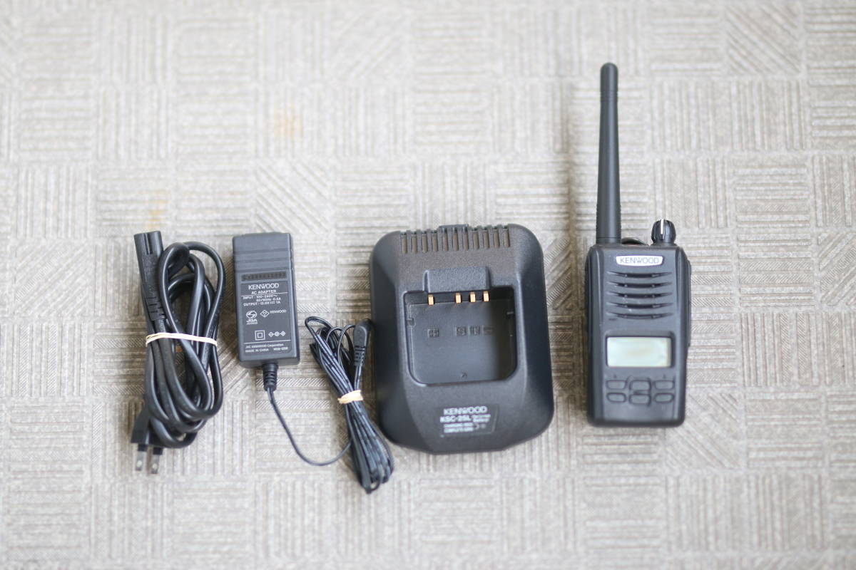 【動作OK】ケンウッド KENWOOD デジタル簡易無線 登録局 TPZ-D503 フルセット 防水 5W 業務仕様 無線機 デジタル 2