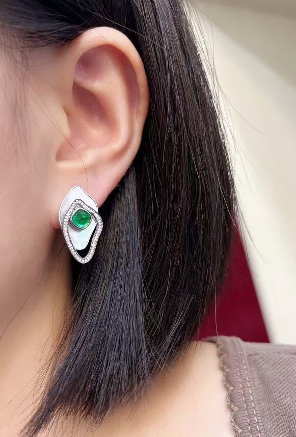 天然 エメラルド ダイヤ ピアス1.29ct k18 ¥ | www.fortischennai.com