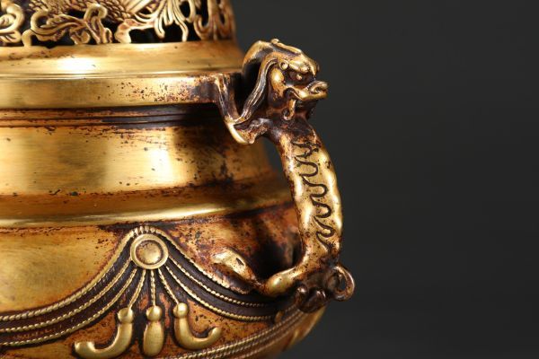 明代 世古之寶 古銅彫 塗金瓔珞紋象足魑龍耳老銅香炉 旧銅器 置物擺件 