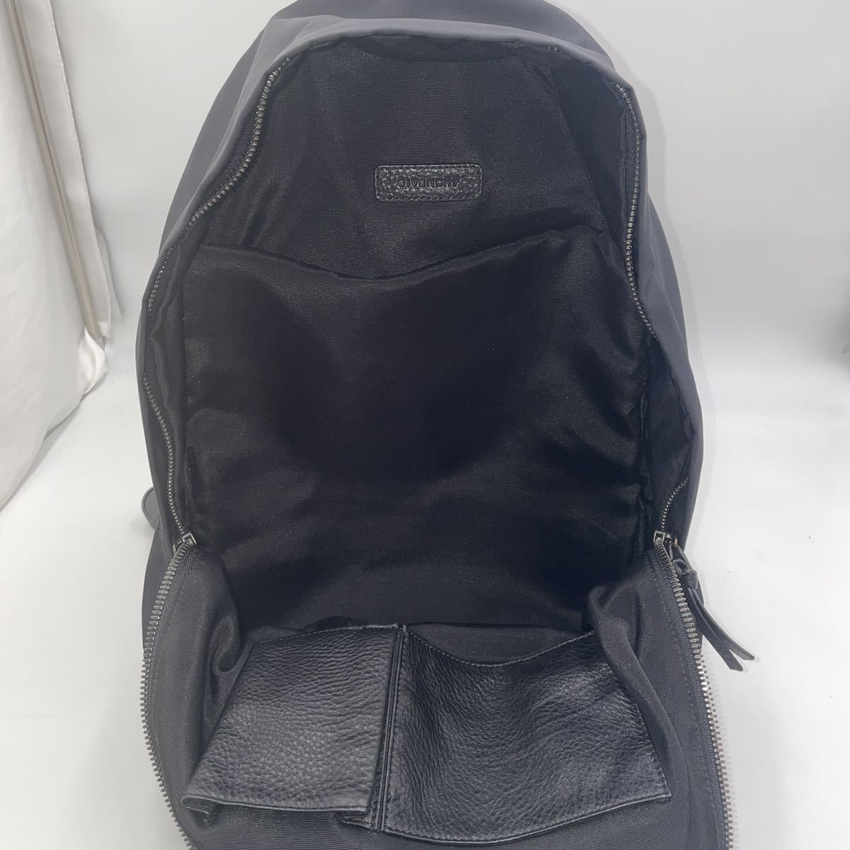 極美品 ジバンシー GIVENCHY ガンメタル スタッズ レザー ナイロン
