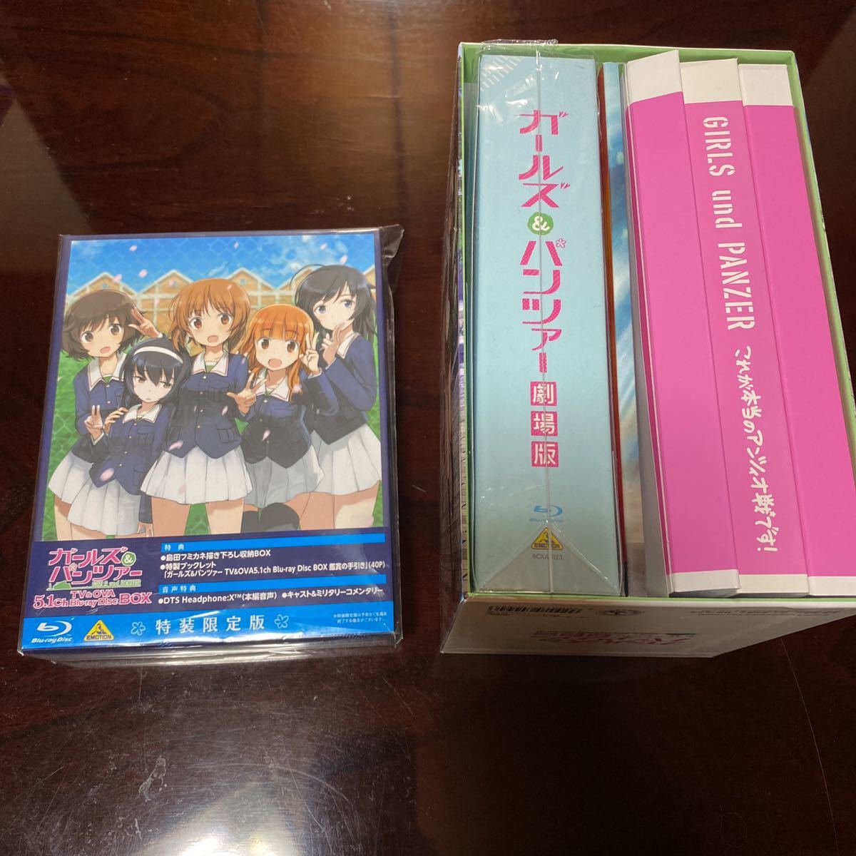 ガールズ&パンツァー TV&OVA BOX (特装限定版)&劇場版(BOX付)&OVA1巻