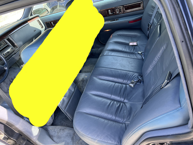1995 year Cadillac Fleetwood original leather seat rear condition is excellent top and bottom set 