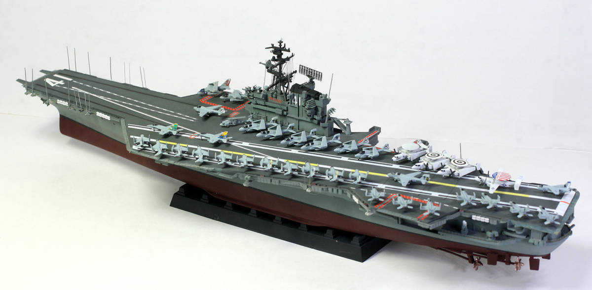 ○完成品・1/800・アメリカ海軍ミッドウェイ級空母・CV-41