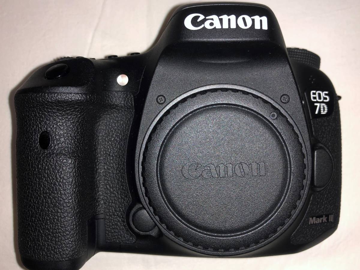 Canon EOS 7D レンズキット バッテリーグリップ付き - library 