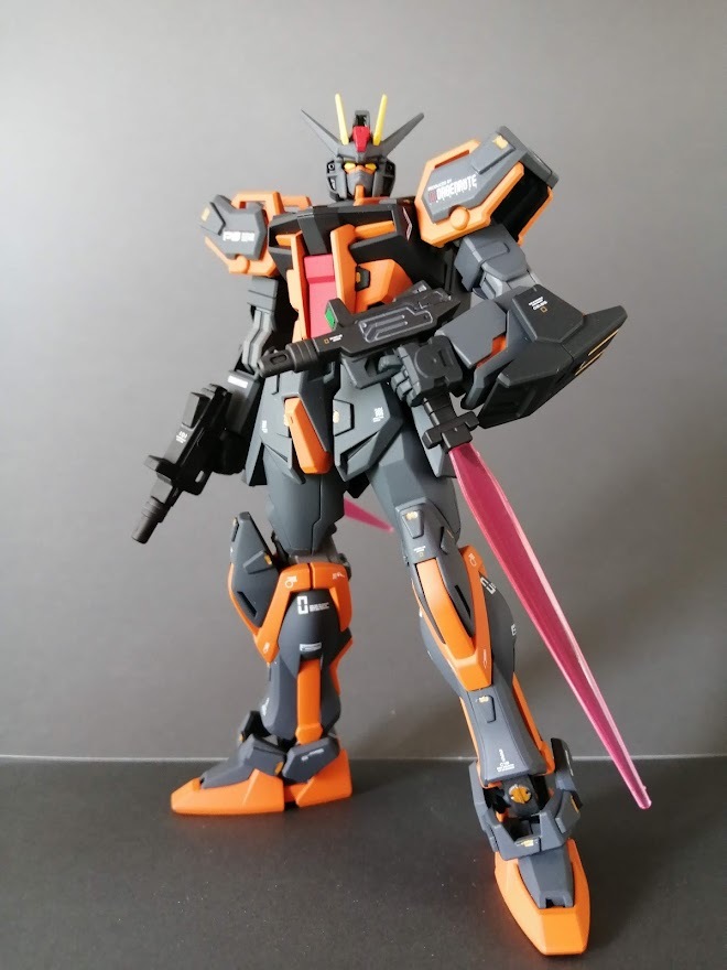 Yahoo!オークション - EG 1/144 ストライクガンダム 色変え 塗装 Yahoo!オークション - EG 1/144 ストライクガンダム 色変え 塗装