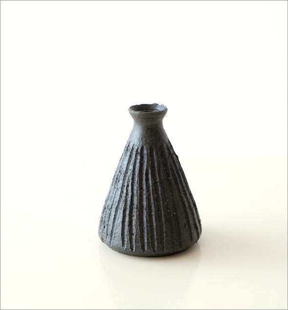  ваза цветок бутылка керамика один колесо .. Seto . ваза для цветов цветок основа модный японский стиль мир современный простой маленький круглый сделано в Японии чернозём треугольник сверло цветок inserting 