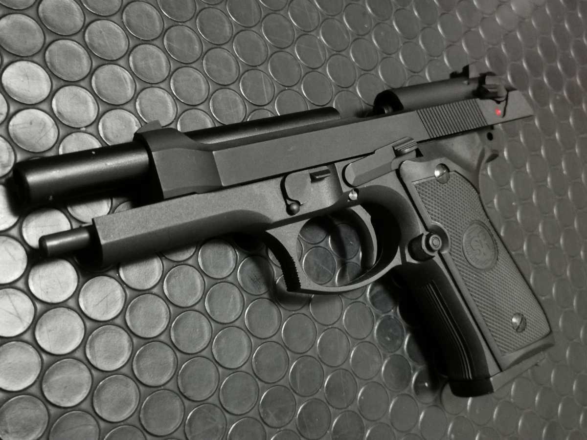 SRC M92F GBB ベレッタ ガンケース スペアマガジン リベリオン M9２R 希少パーツ付属 検索 マルイ WA ガン＝カタ_画像8