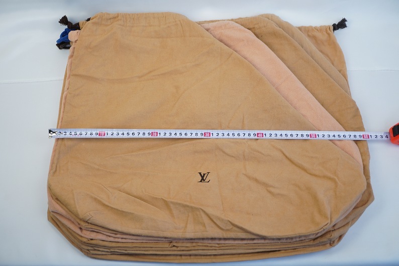 52969 LOUIS VUITTON ルイ ヴィトン ルイ ヴィトン 保存袋 5枚セット  巾着タイプ(かばん、バッグ)｜売買されたオークション情報、yahooの商品情報をアーカイブ公開 - オークファン（aucfan.com）