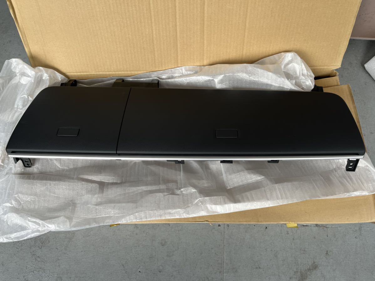 新品!送料込み!RP1〜5 ステップワゴン メーター下収納ボックス コンソールボックス