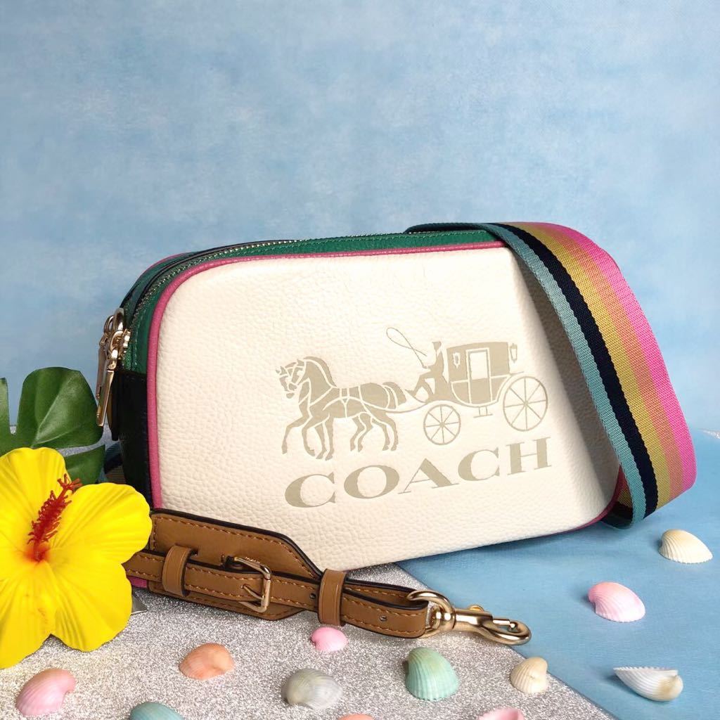 COACHコーチ ショルダーバッグ 大人気 ホワイト グリーン 馬車 新品