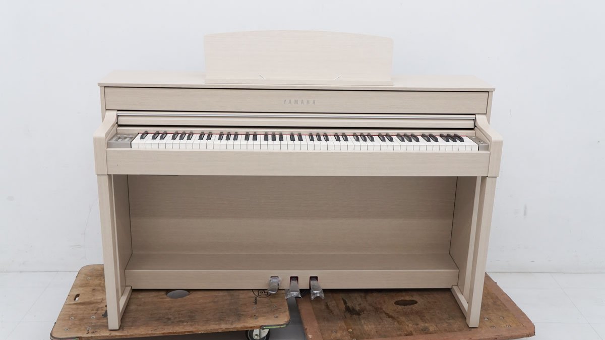 自社配送(地域限定) 美品 YAMAHA ヤマハ CLP-545WA 電子ピアノ 2015年製 クラビノーバ 88鍵 ホワイトアッシュ 椅子付き ※持ち帰りOK_画像2