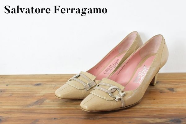 送料関税無料】 ガンチーニ フェラガモ Ferragamo Salvatore 美品 高級