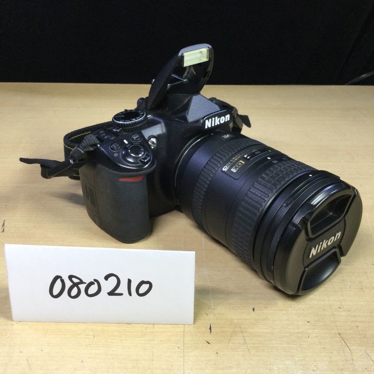 オンラインストア通販売 Nikon D5100 18-200mmレンズ付き デジタルカメラ