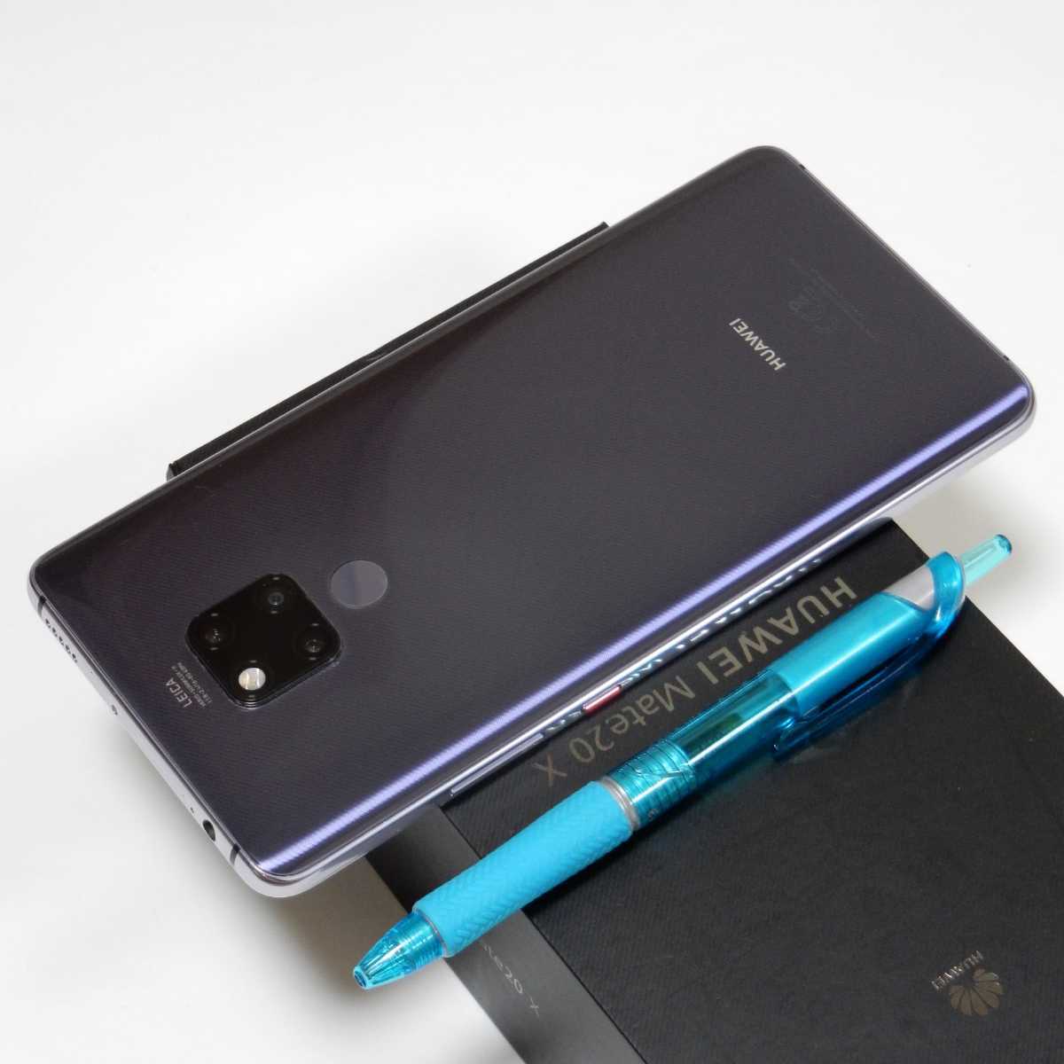 SIMフリー HUAWEI MATE 20 X 128GB EVR-L29 www.distribella.com