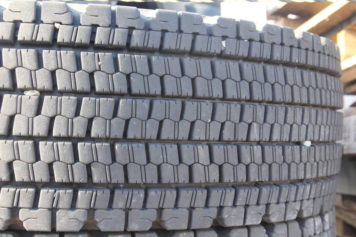 オ1/条件付 2019年 バリ山 地山 BRIDGESTONE V-STEEL STUDLESS W900 ...