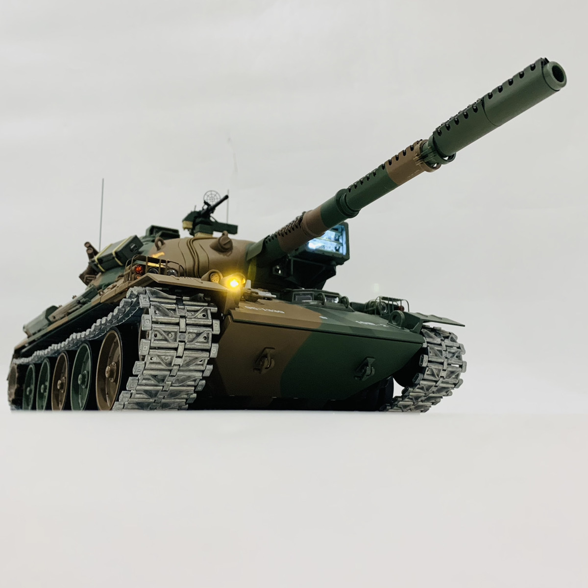 1/16 陸上自衛隊 74式戦車をつくる 完成品 アシェット hachette 1/16 陸上自衛隊 74式戦車をつくる 完成品 アシェット hachette