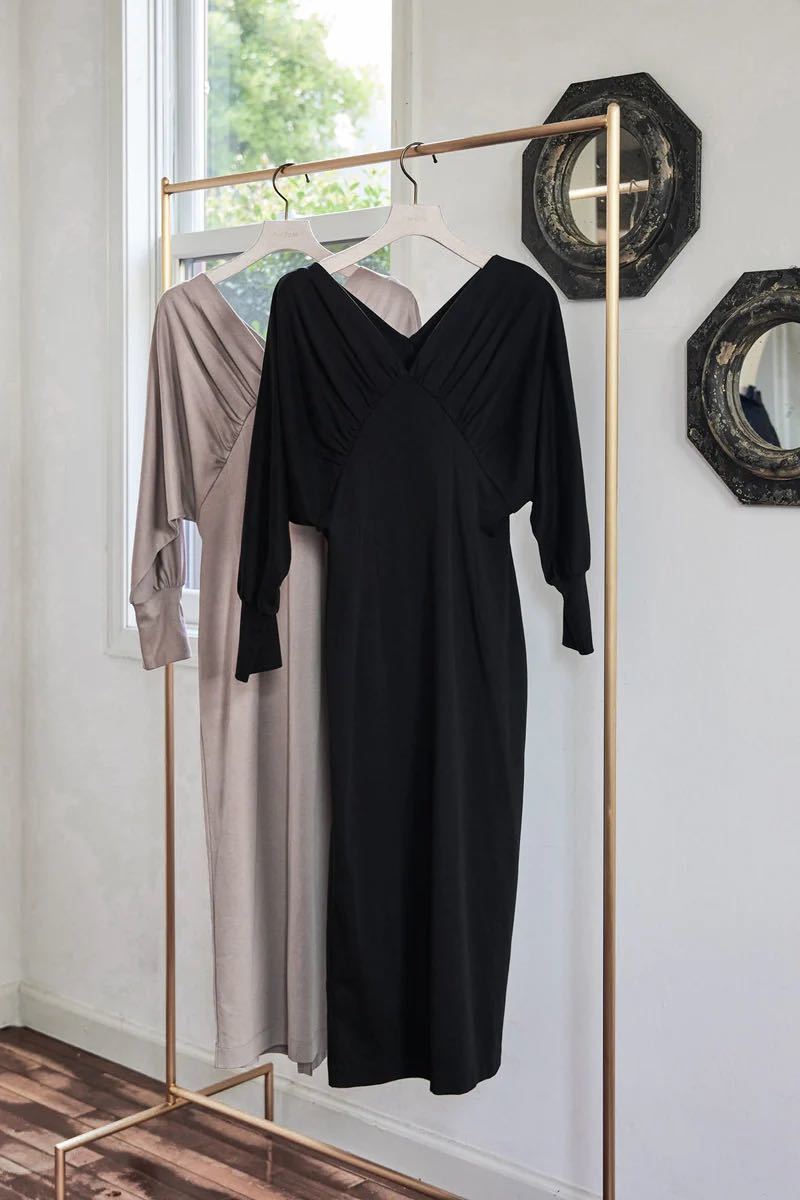 herlipto Cache- Coeur Jersey Midi Dress|Yahoo!フリマ(旧 herlipto Cache- Coeur Jersey Midi Dress|Yahoo!フリマ(旧