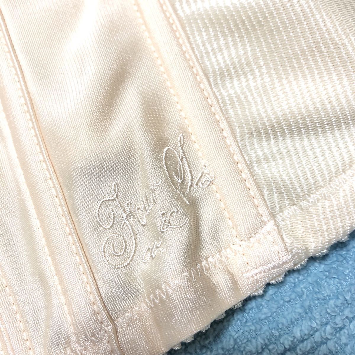 FOURSIS &CO フォーシス カンパニー グラマラスビスチェ FOURSIS &CO フォーシス カンパニー グラマラスビスチェ