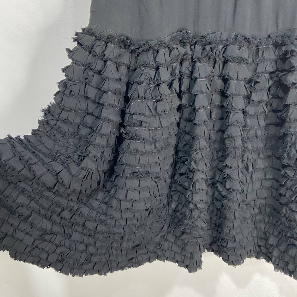 ☆送料無料Bottega veneta☆ボッテガヴェネタ☆フリルワンピース☆イタリア制☆シルク☆黒☆H22