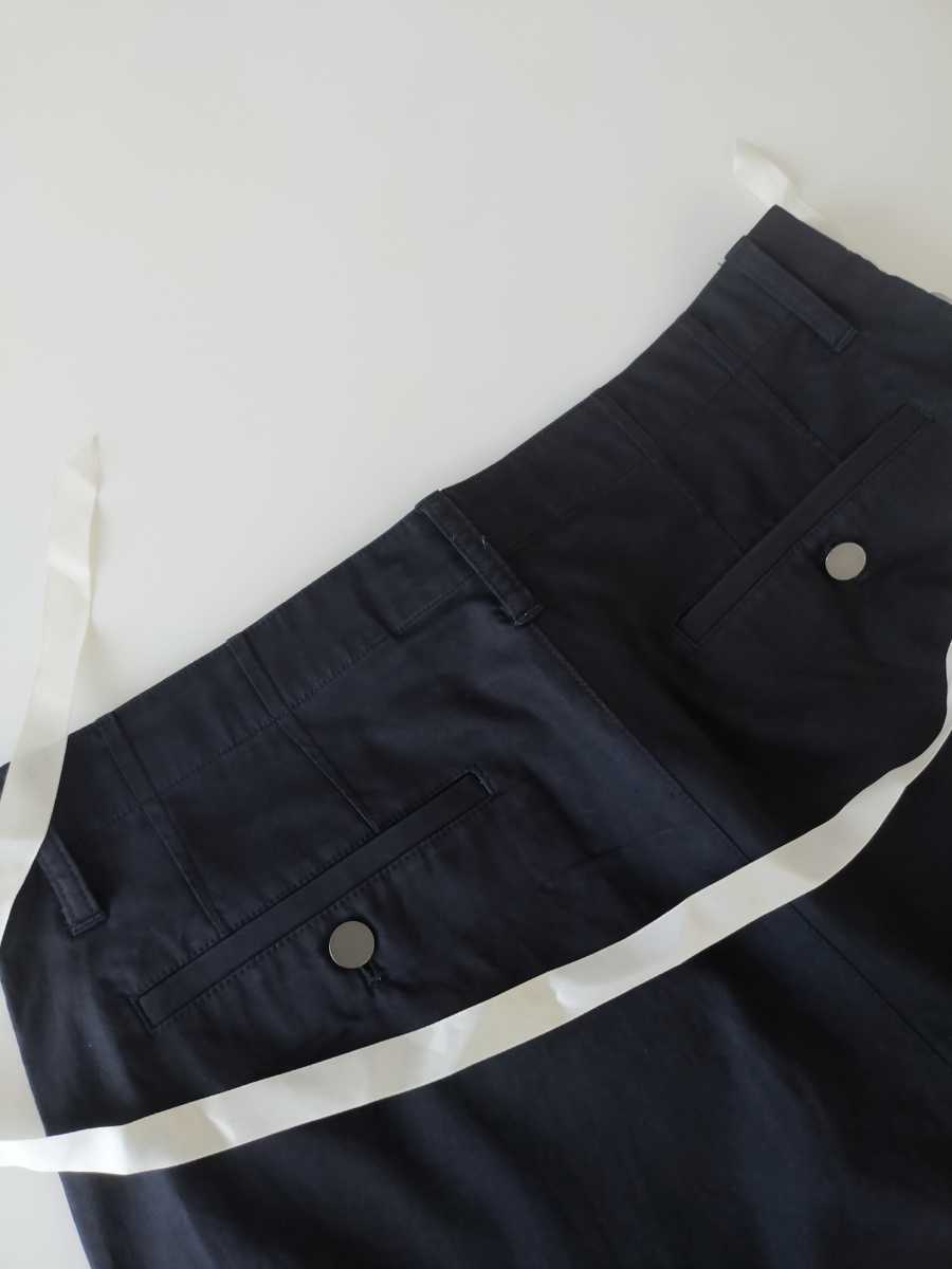 送料185円♪ ランバン オン ブルー LANVIN en Bleu テーパードパンツ ネイビー 48 made in Japan_白っぽく見える箇所の位置です