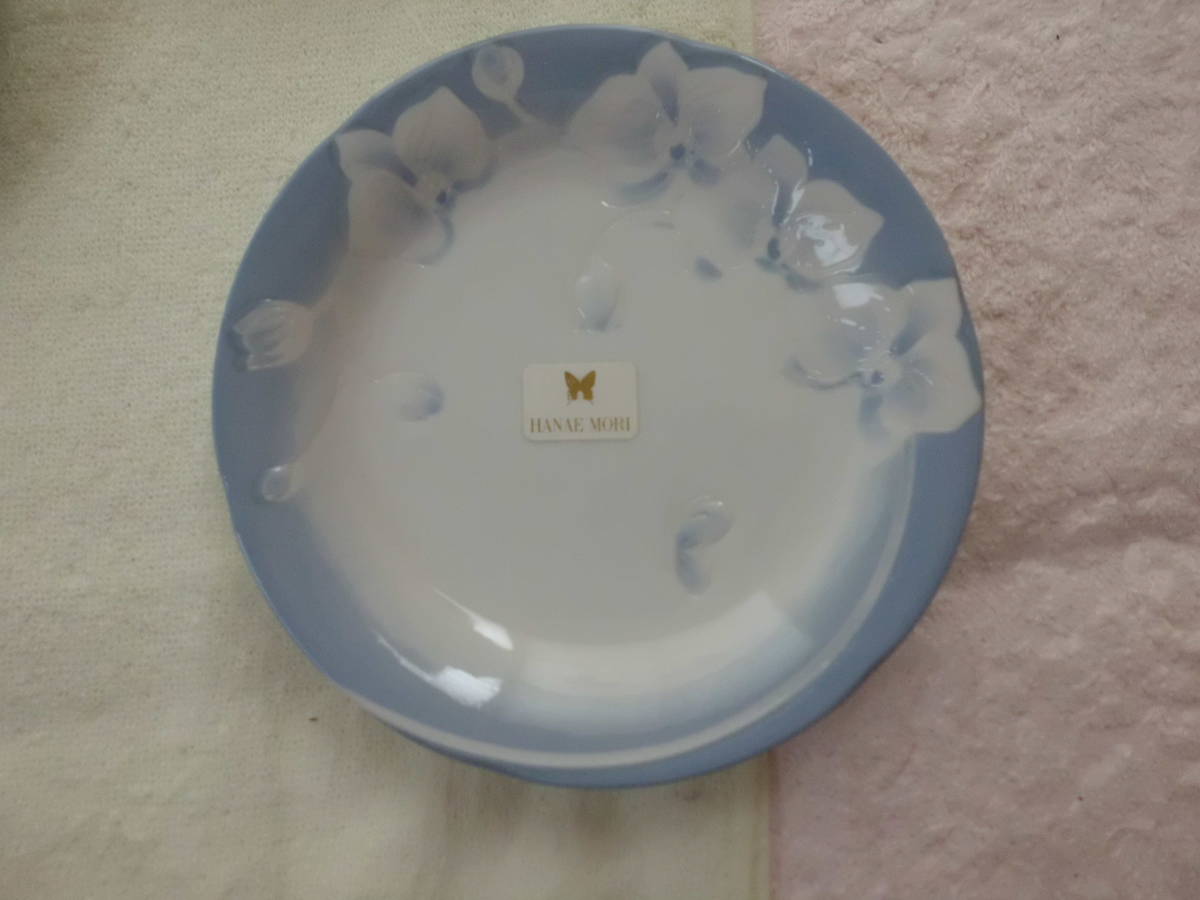 94■■　　新品！ HANAE・MORI(ハナエ・モリ）DINNER WARE(パーティー・大皿・小皿）セット（日本製）　■■_画像4