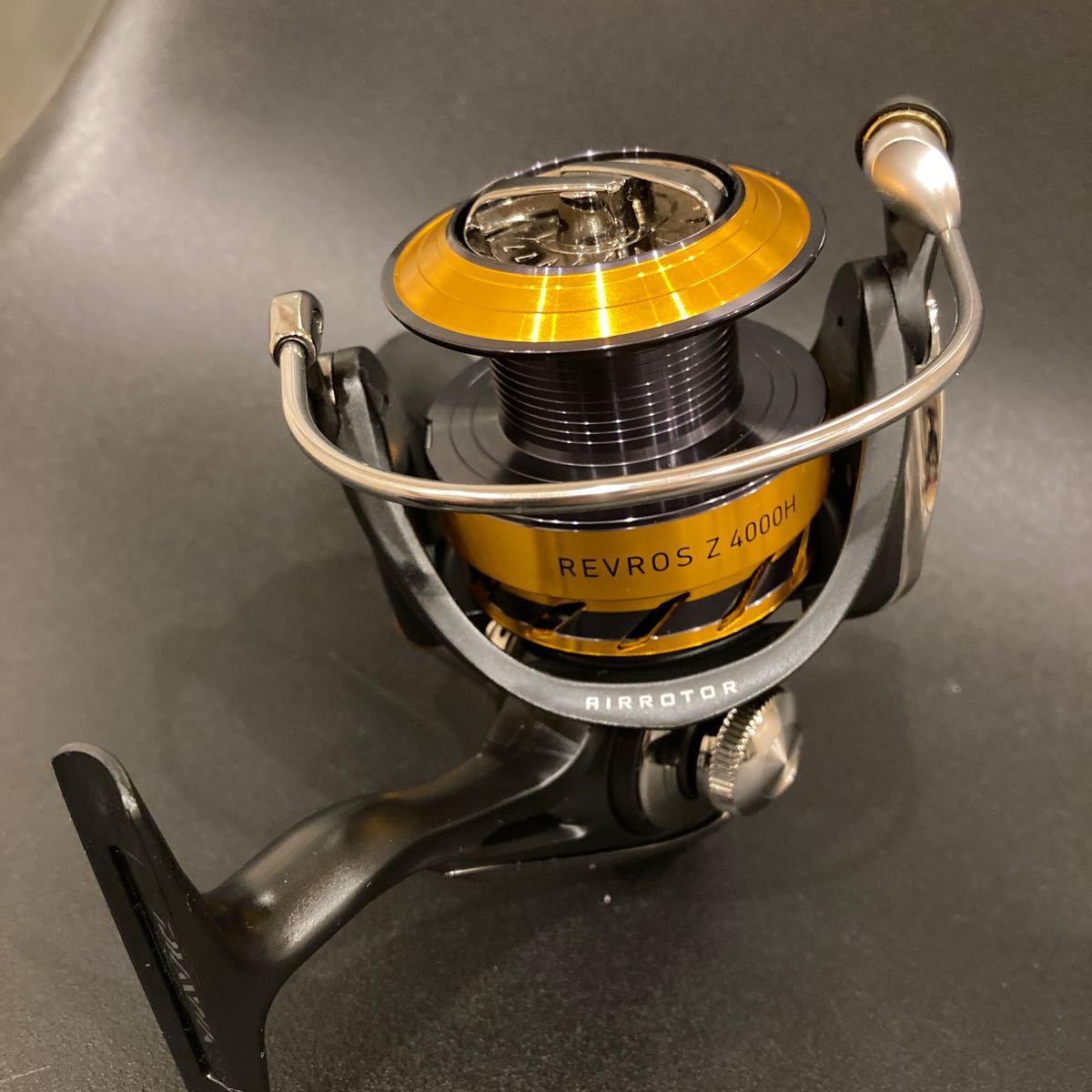US レブロスZ 4000H ショアジギングダイワ daiwa 10ボール US レブロスZ 4000H ショアジギングダイワ daiwa 10ボール
