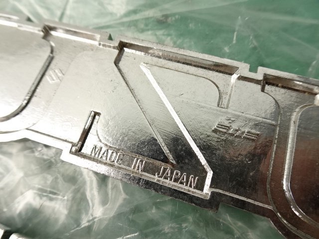 スズキ純正 GT380 GT550 エンブレム タンク 新品 送料140円 ...