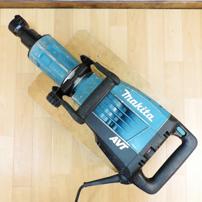 Makita マキタ 電動ハンマ HM1317C 大型ハンマー 六角軸30mm 中古ブルポイント付 ハツリ 斫り ブレーカー 100V 50/60Hz ■動作確認済■_画像2