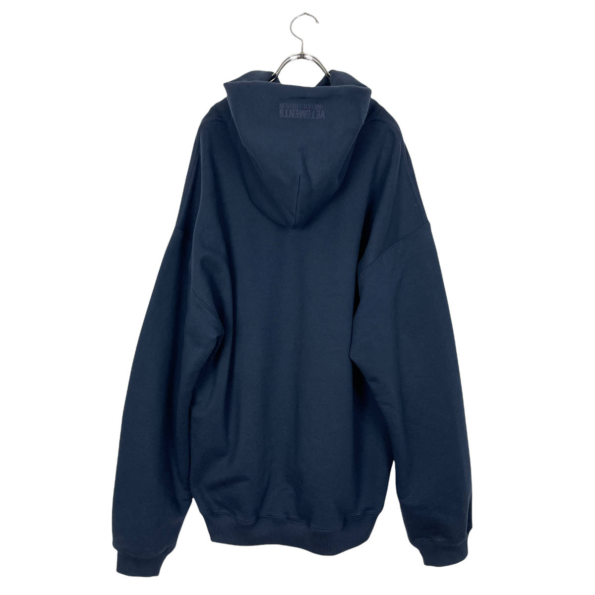 VETEMENTS(ヴェトモン) BIG LOGO LIMITED EDITION HOODIE (navy)_画像4