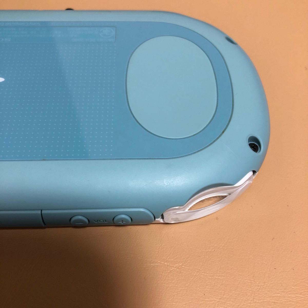 PS Vita PCH-2000 本体