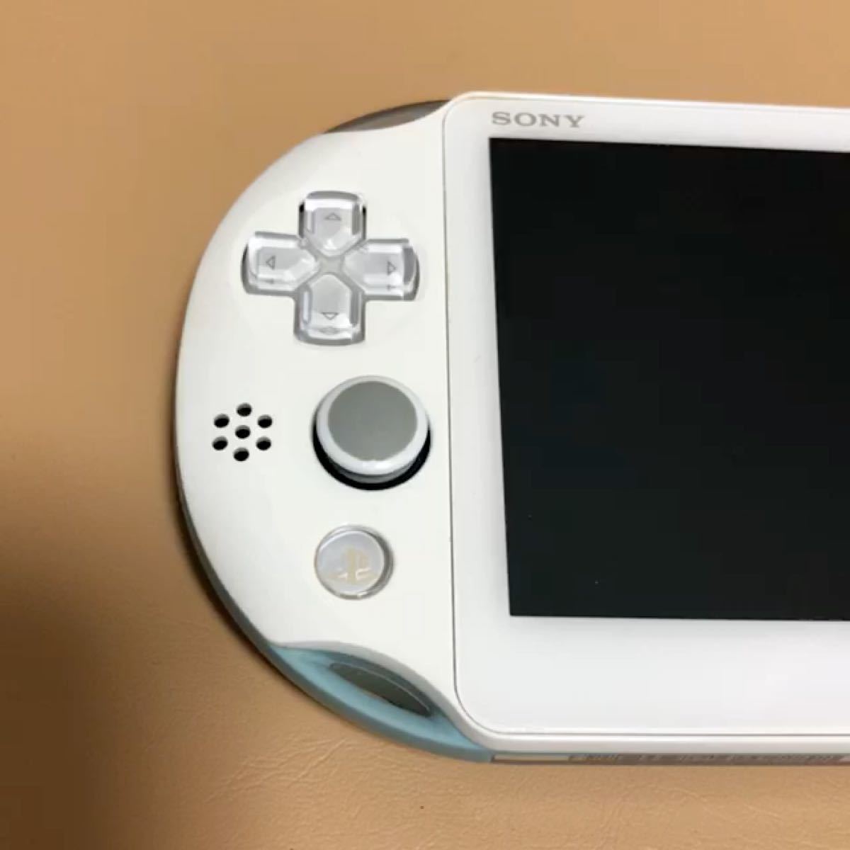 PS Vita PCH-2000 本体