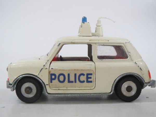 61234# Dinky Mini Cooper patrol car Police car POLICE