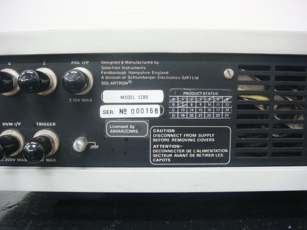 【ジャンク品】Solartron 1286 DC-1MHz 電気化学測定・インピーダンス測定装置_画像6