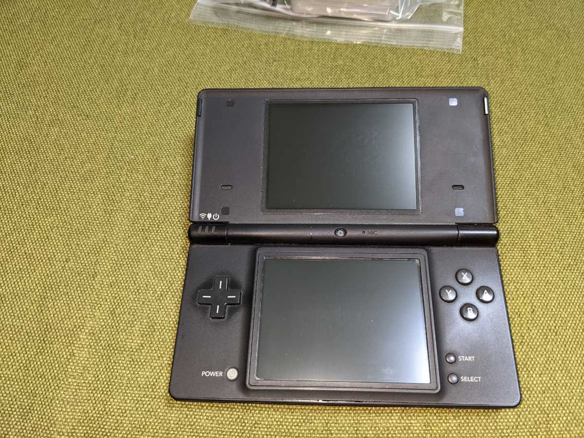 Nintendo　ニンテンドー　3DS LL １台　DSi　１台　3DSソフト１０本　DSソフト３本　純正充電器　１個　タッチペン ２本　メモリーカード無