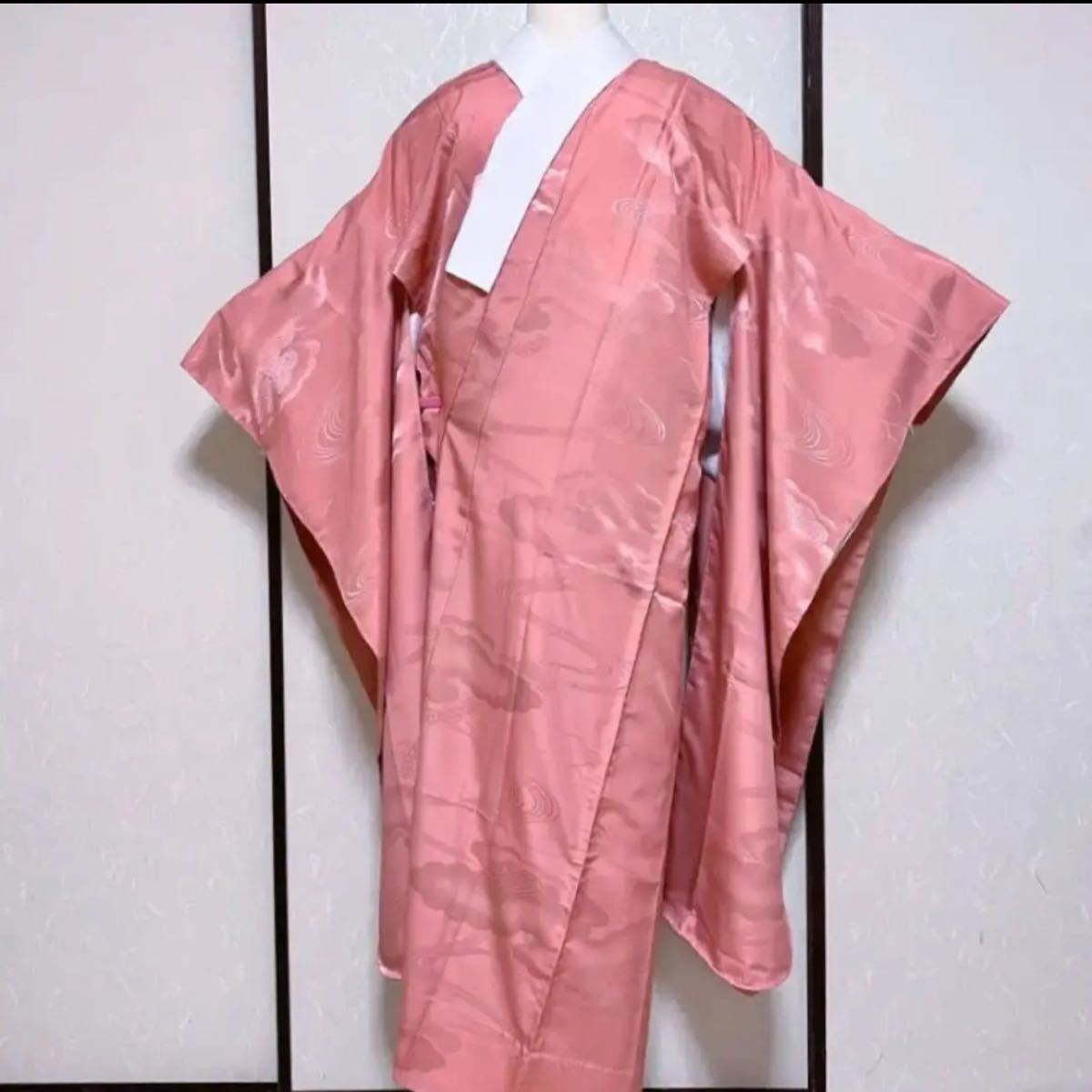 高級金彩金駒刺繍》ふんわりピンクの蛇籠模様お振袖(セット可) - www