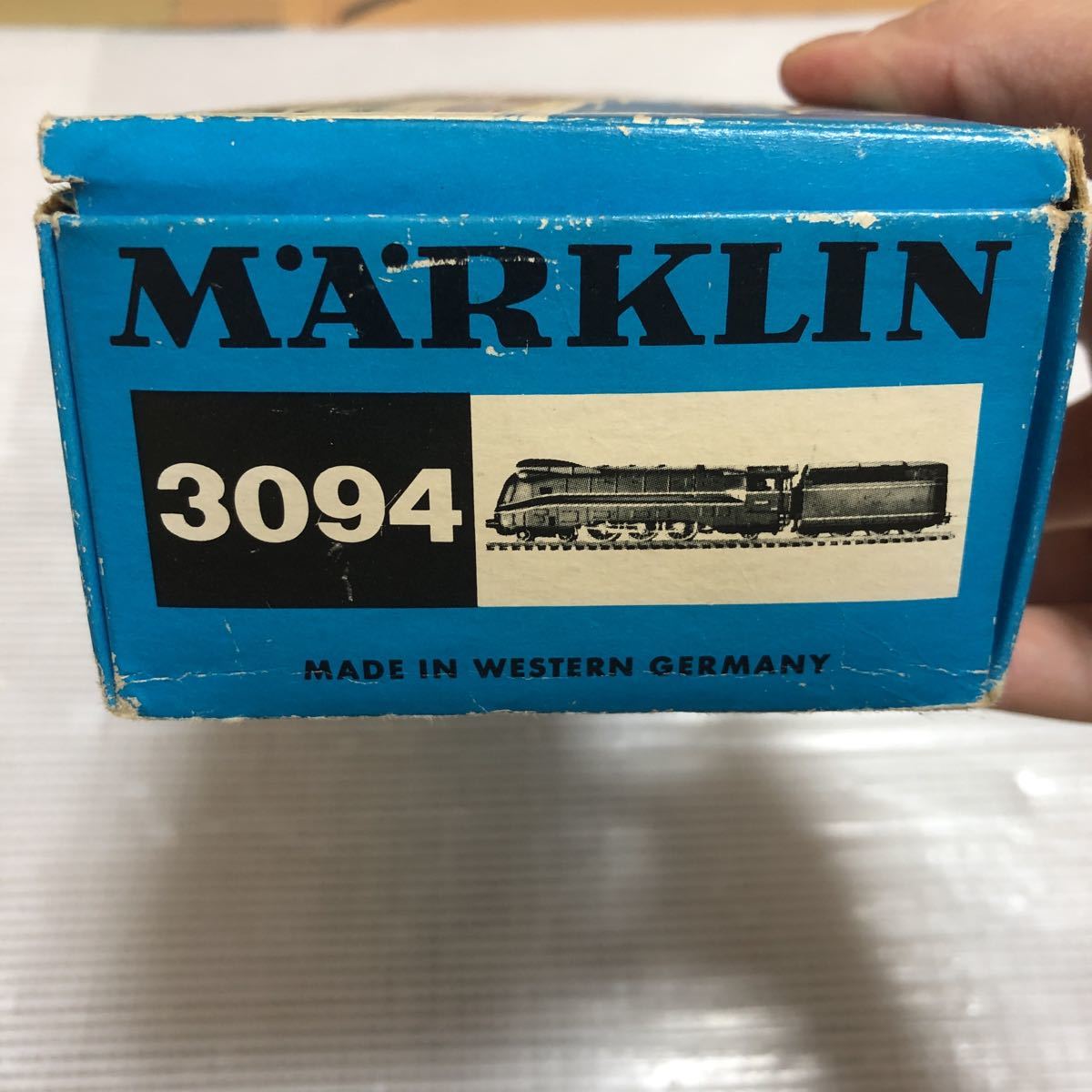 a19 中古、動作未確認 現状品 HOゲージ MARKLIN メルクリン 3094 初期型 流線型 蒸気機関車 西ドイツ 鉄道模型_画像2