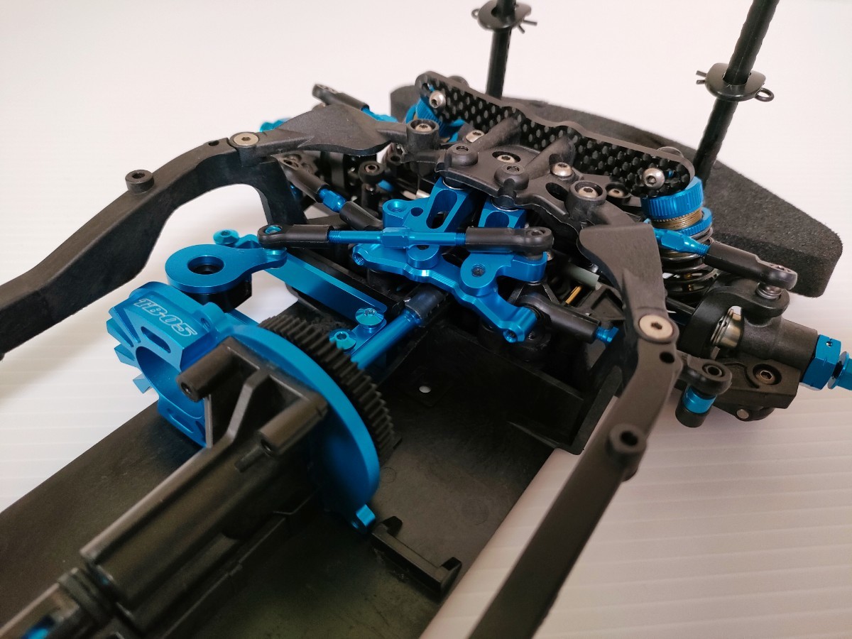 タミヤ TB05 R 組立済 シャーシ オプションパーツ 予備パーツ タミヤ TB05 R 組立済 シャーシ オプションパーツ 予備パーツ