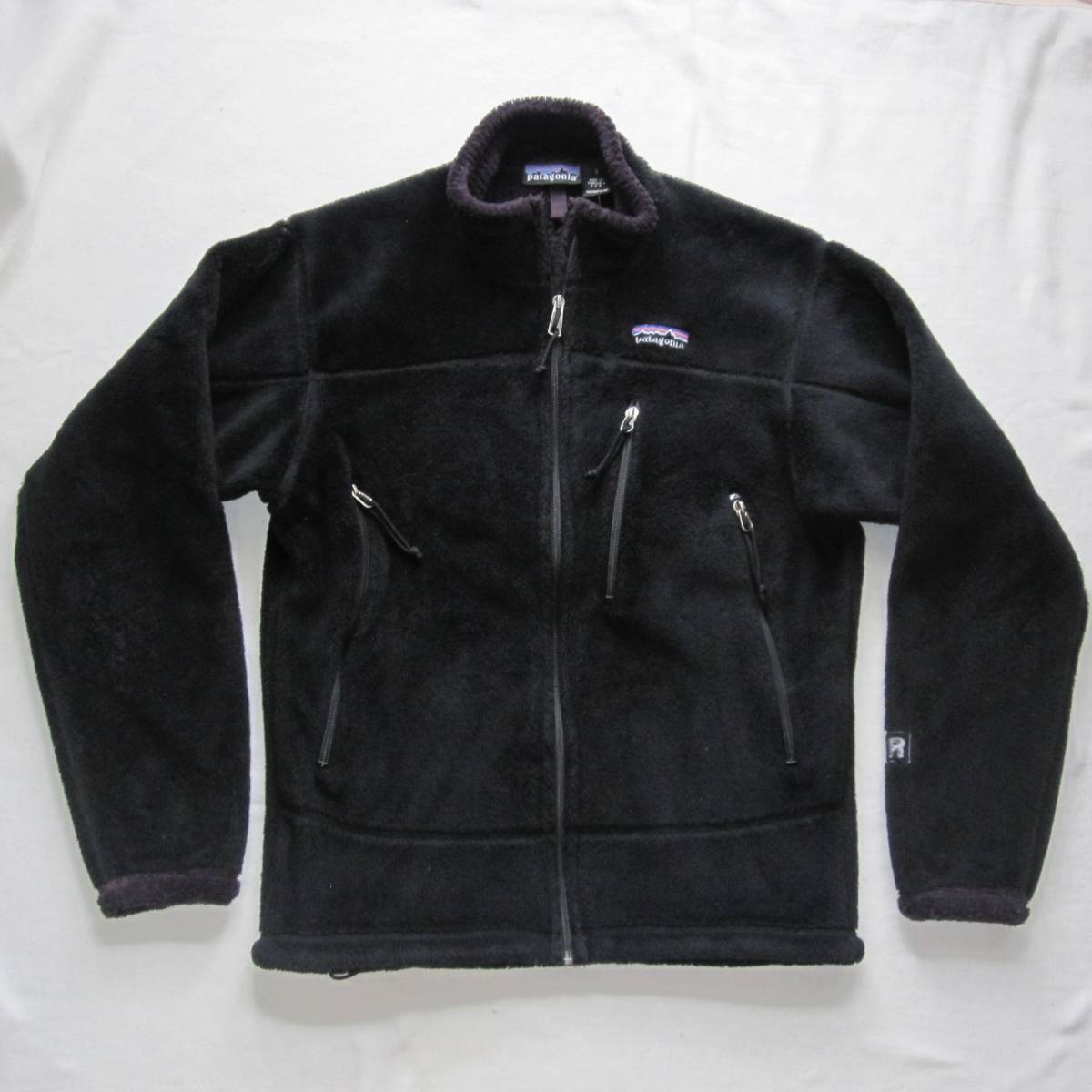 【予約販売】本 / 黒×紫 (S) ジャケット R4 パタゴニア '01 ☆ 刺繍タグ / patagonia / USA製 / Mサイズ 【予約販売】本 / 黒×紫 (S) ジャケット R4 パタゴニア '01 ☆ 刺繍タグ / patagonia / USA製 / Mサイズ