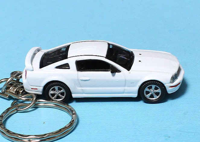 ★☆FORD MUSTANG GT☆フォード マスタング GT☆2005☆ミニカー☆キーホルダー・アクセサリー☆★_画像2