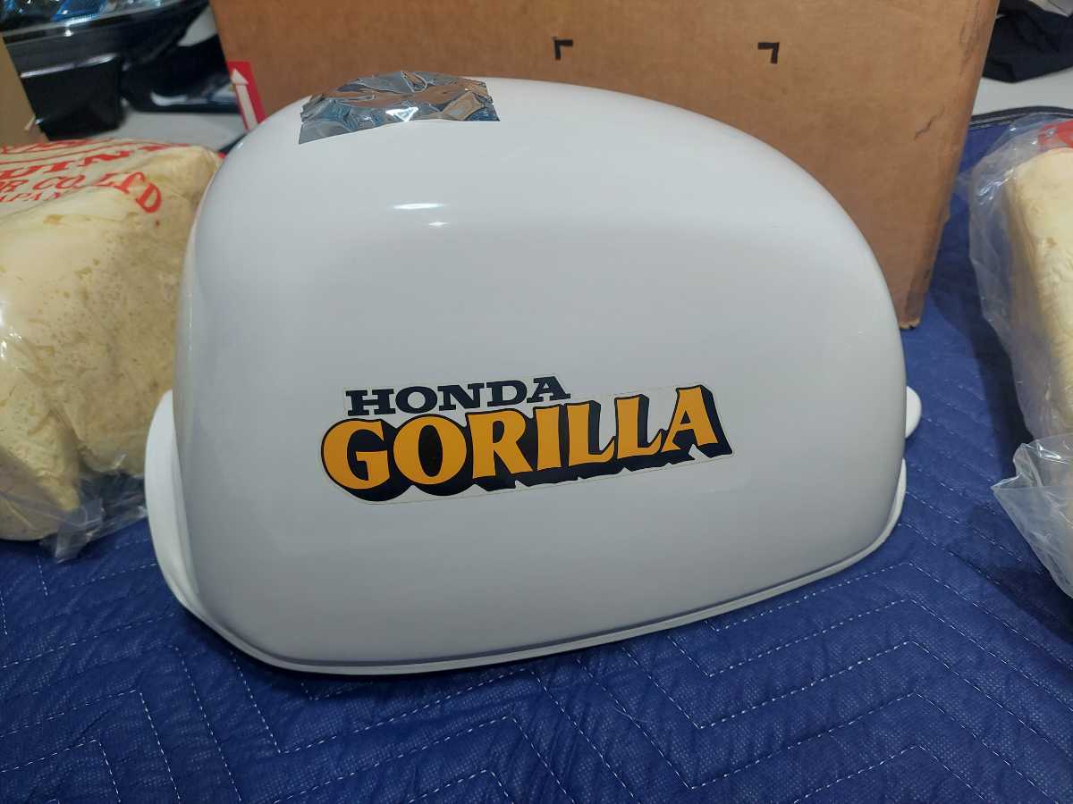  rare * at that time thing * new goods * unused * Honda * original part * Gorilla *6V* the first period * fuel tank * gasoline tank * original *4 Mini * original tanker 