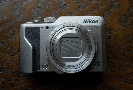 [美品]Nikon/ニコン COOLPIX A1000 （予備バッテリーほかサービス品あり）