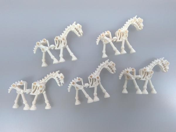 正規品 LEGO レゴ ミニフィグ 馬 白 黒 各10頭 ＋ 茶色 骸骨 ガイコツ スケルトン 各5頭 合計30頭 まとめ売り ※お城シリーズ 鞍 仮面_画像9