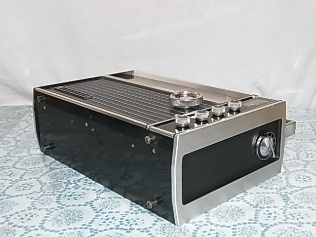 National Panasonic 【R-2500】 昭和レトロ 管理22082201 ラジオ National Panasonic 【R-2500】 昭和レトロ 管理22082201 ラジオ