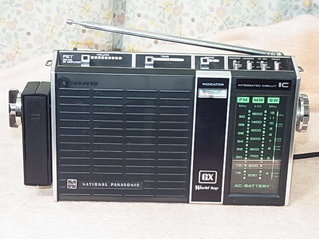 National Panasonic 【RF-858D】 FM76~94MHzまで受信可能 National Panasonic 【RF-858D】 FM76~94MHzまで受信可能