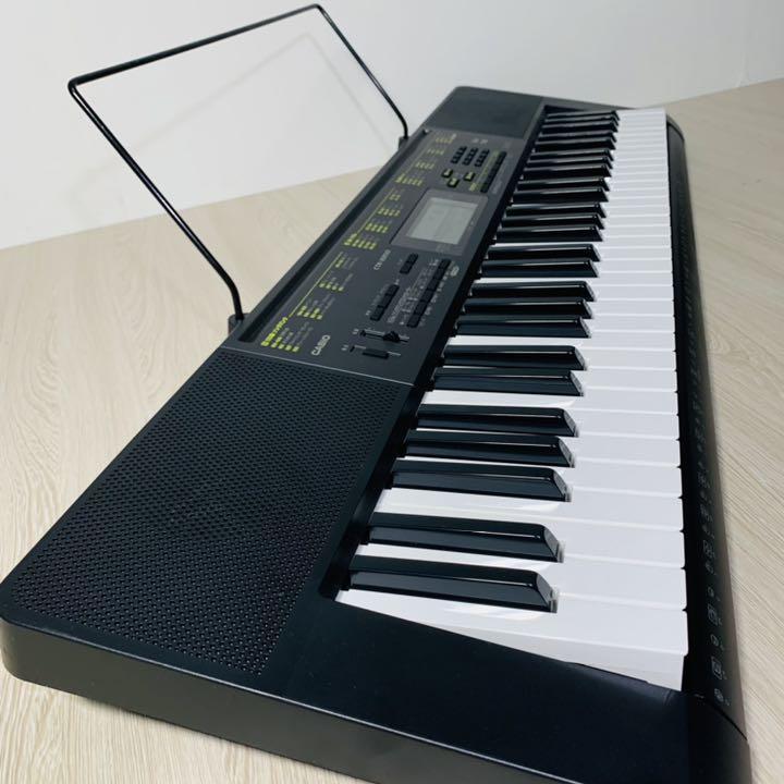 極美品 casio 電子キーボード CTK-2200 譜面台 純正アダプター付 極美品 casio 電子キーボード CTK-2200 譜面台 純正アダプター付