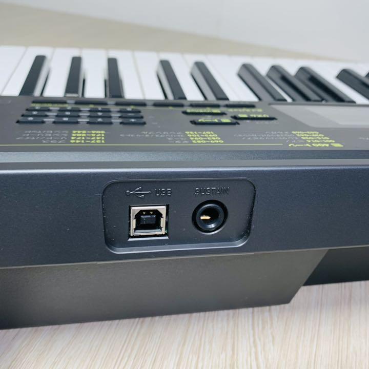 極美品 casio 電子キーボード CTK-2200 譜面台 純正アダプター付 極美品 casio 電子キーボード CTK-2200 譜面台 純正アダプター付